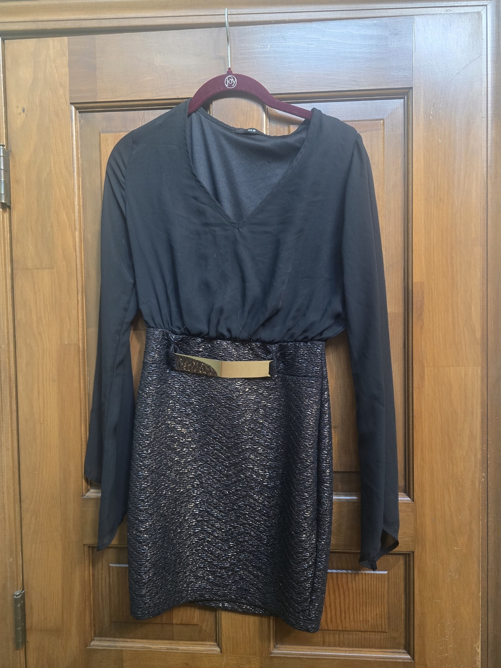 Black Long-Sleeve Metallic Skirt Cocktail Dress with Belt